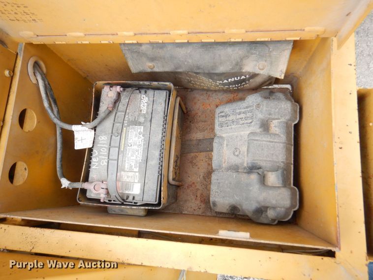 image for item DM6186 1990 Vermeer 1250BC  wood chipper