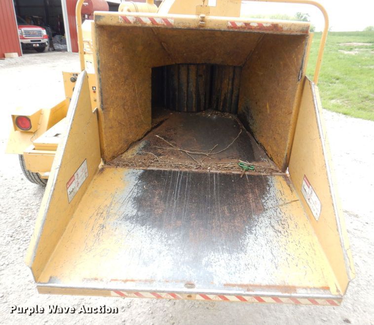 image for item DM6186 1990 Vermeer 1250BC  wood chipper