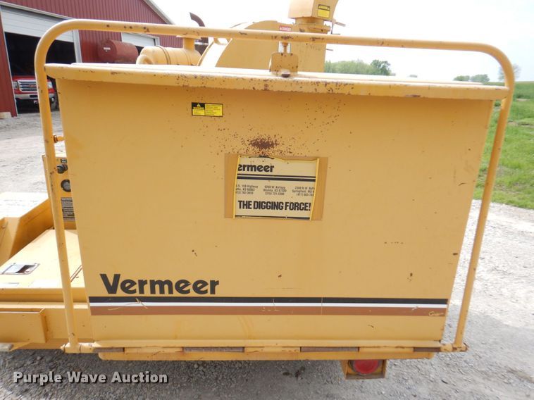 image for item DM6186 1990 Vermeer 1250BC  wood chipper