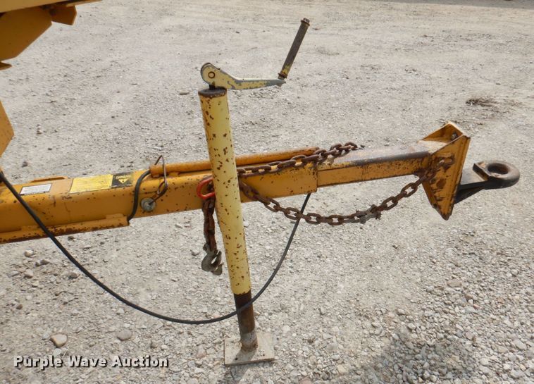 image for item DM6186 1990 Vermeer 1250BC  wood chipper