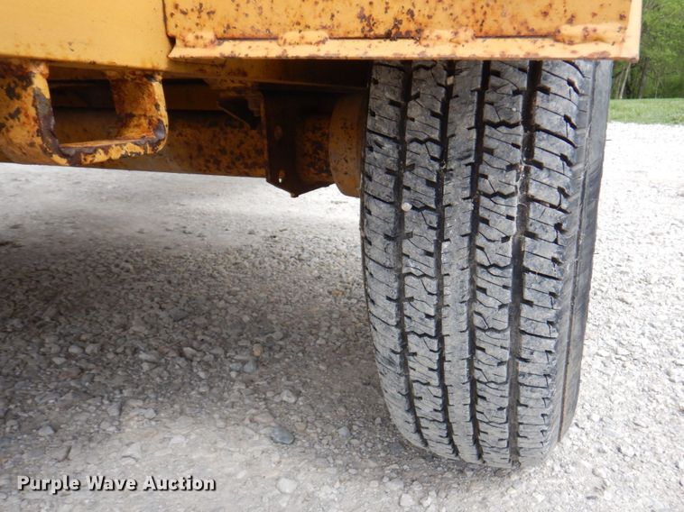 image for item DM6186 1990 Vermeer 1250BC  wood chipper