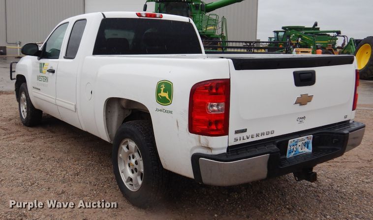 image for item DN0296 2010 Chevrolet Silverado 1500  Ext. Cab pickup truck