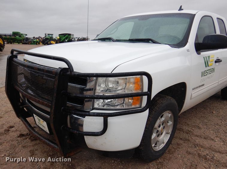 image for item DN0296 2010 Chevrolet Silverado 1500  Ext. Cab pickup truck