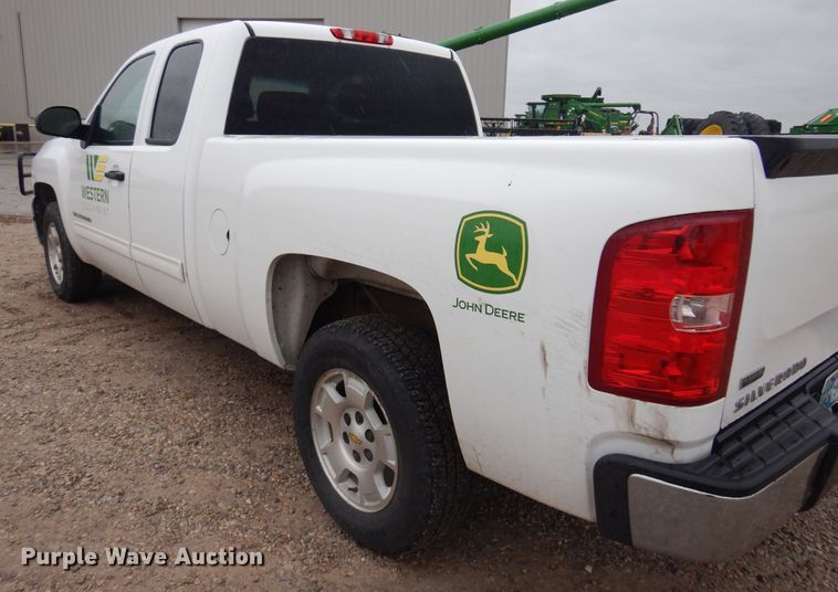 image for item DN0296 2010 Chevrolet Silverado 1500  Ext. Cab pickup truck