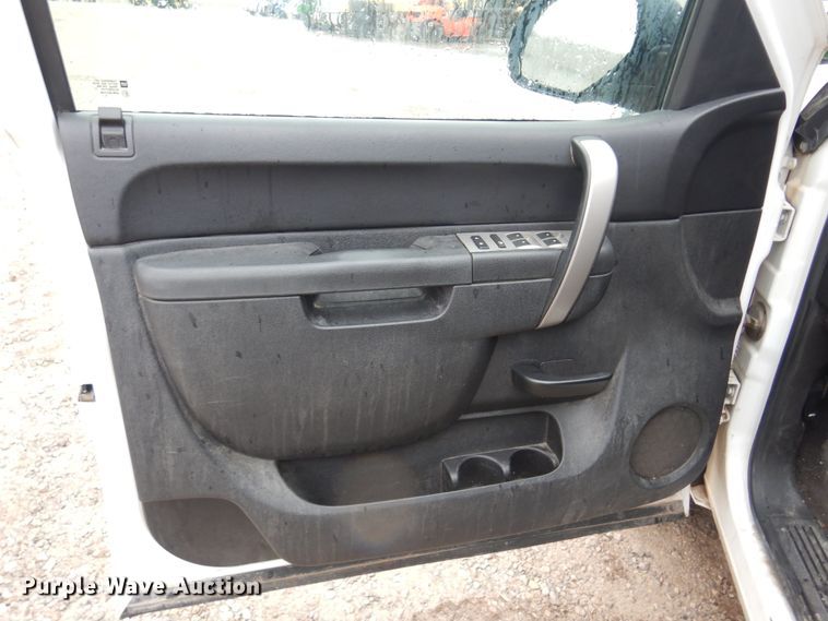 image for item DN0296 2010 Chevrolet Silverado 1500  Ext. Cab pickup truck