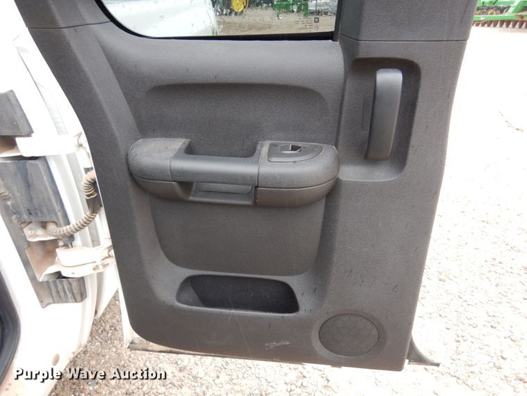 image for item DN0296 2010 Chevrolet Silverado 1500  Ext. Cab pickup truck