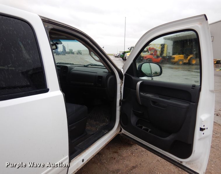image for item DN0296 2010 Chevrolet Silverado 1500  Ext. Cab pickup truck