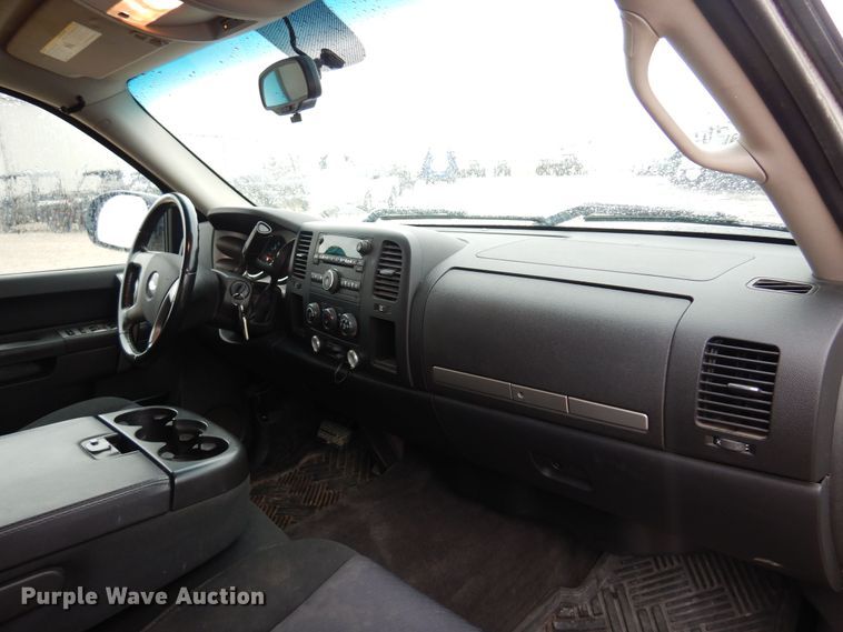 image for item DN0296 2010 Chevrolet Silverado 1500  Ext. Cab pickup truck