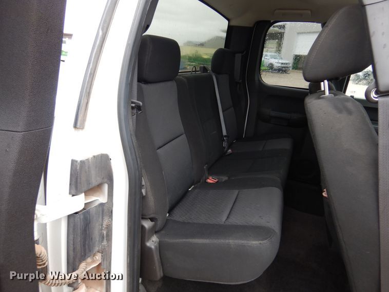 image for item DN0296 2010 Chevrolet Silverado 1500  Ext. Cab pickup truck