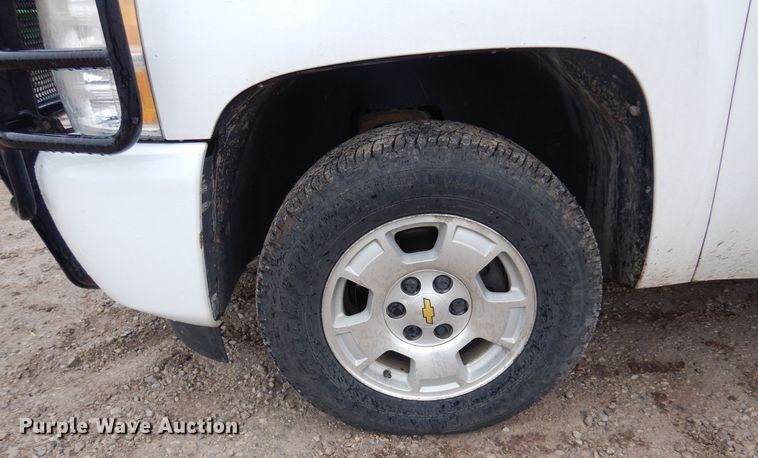 image for item DN0296 2010 Chevrolet Silverado 1500  Ext. Cab pickup truck