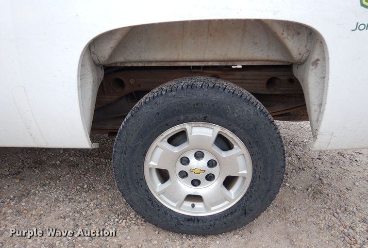 image for item DN0296 2010 Chevrolet Silverado 1500  Ext. Cab pickup truck