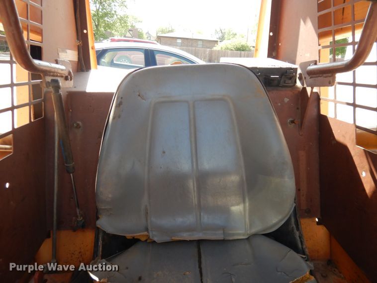 image for item DN1506 Case 1840  skid steer loader