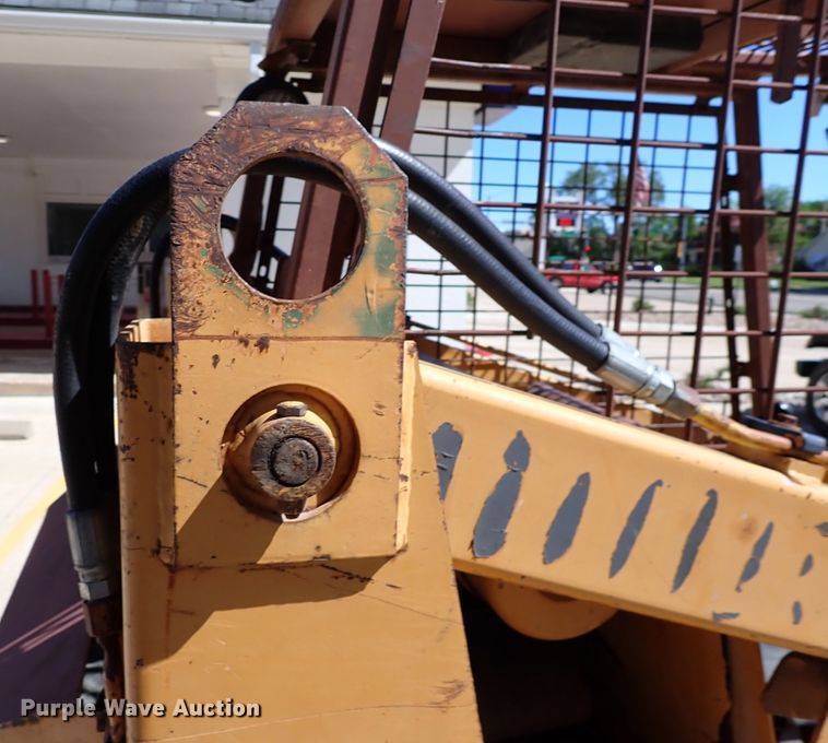 image for item DN1545 Case 1835B  skid steer loader