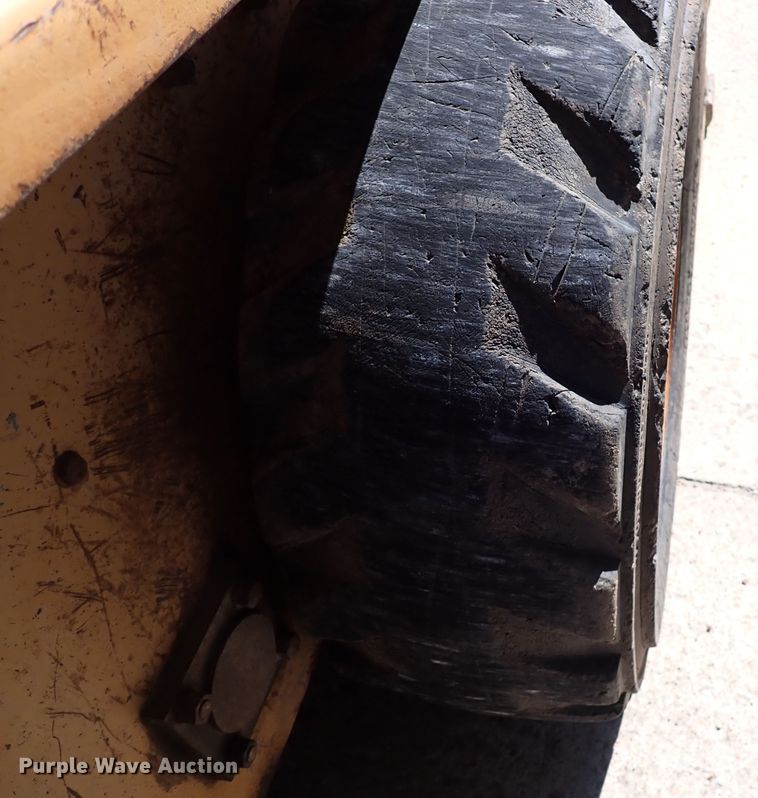 image for item DN1545 Case 1835B  skid steer loader