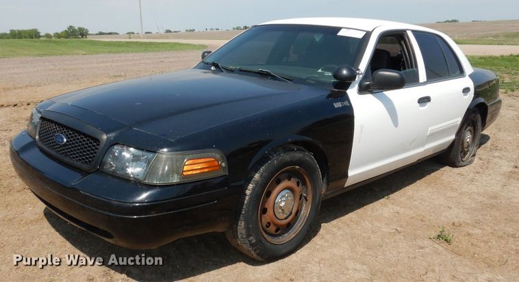 image for item DN1565 2011 Ford Crown Victoria Police Interceptor