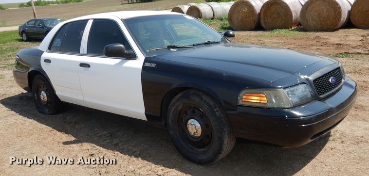 image for item DN1565 2011 Ford Crown Victoria Police Interceptor
