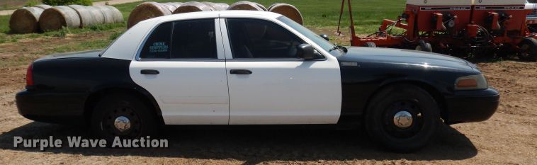 image for item DN1565 2011 Ford Crown Victoria Police Interceptor