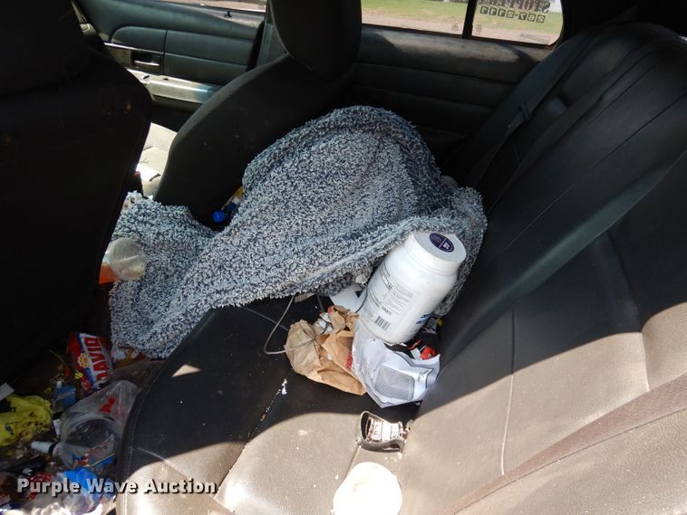 image for item DN1565 2011 Ford Crown Victoria Police Interceptor