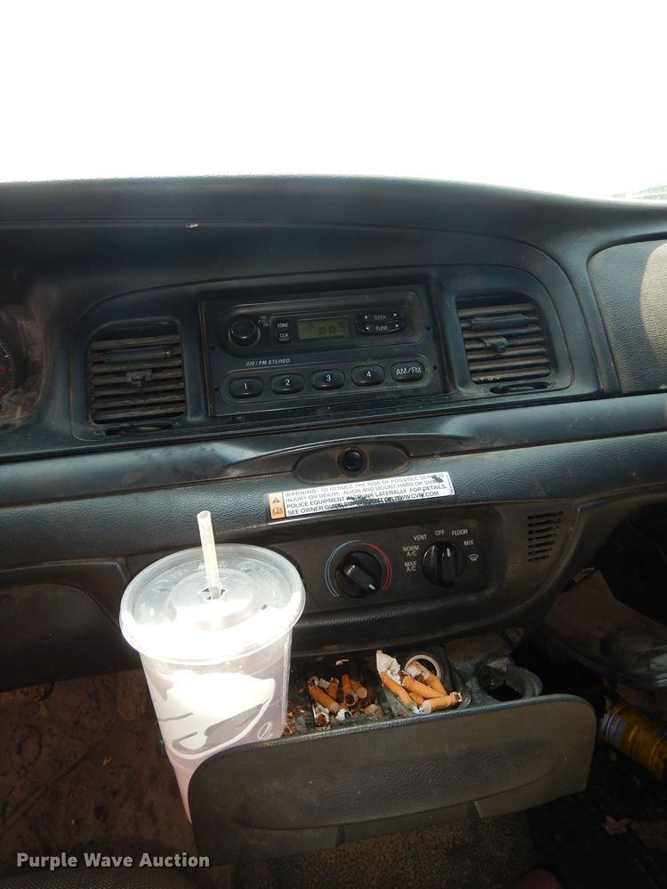 image for item DN1565 2011 Ford Crown Victoria Police Interceptor