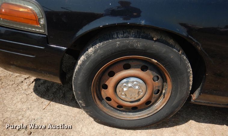 image for item DN1565 2011 Ford Crown Victoria Police Interceptor