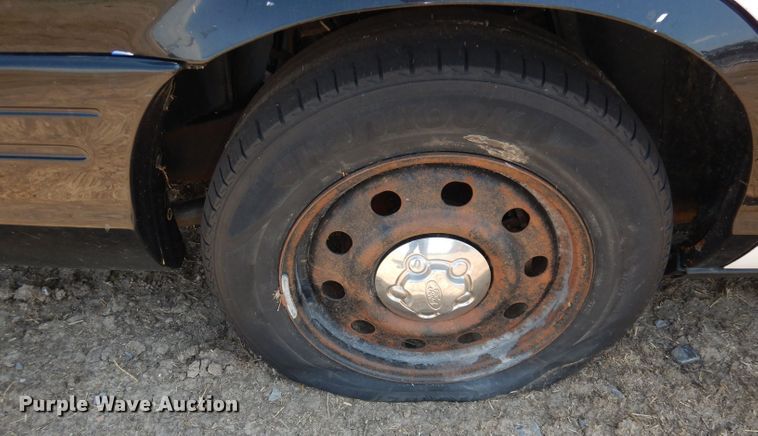 image for item DN1565 2011 Ford Crown Victoria Police Interceptor