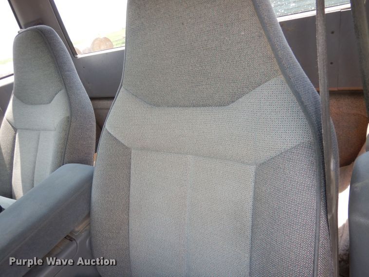 image for item DN1568 1994 Mazda B3000  pickup truck