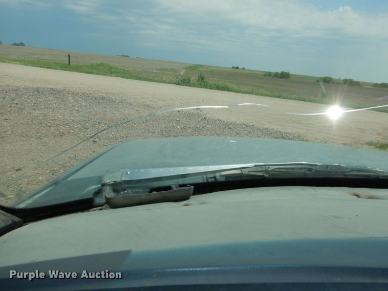 image for item DN1568 1994 Mazda B3000  pickup truck