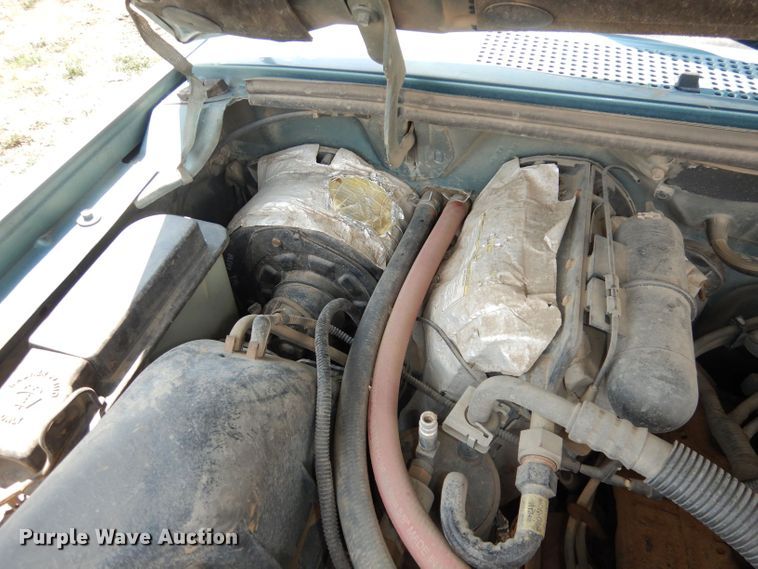 image for item DN1568 1994 Mazda B3000  pickup truck