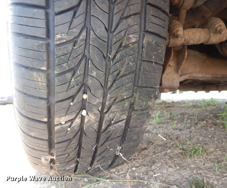 image for item DN1568 1994 Mazda B3000  pickup truck