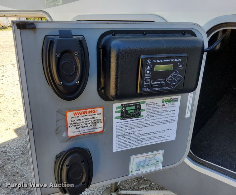 image for item DN6802 2013 Open Range 13RF316RLS  camper