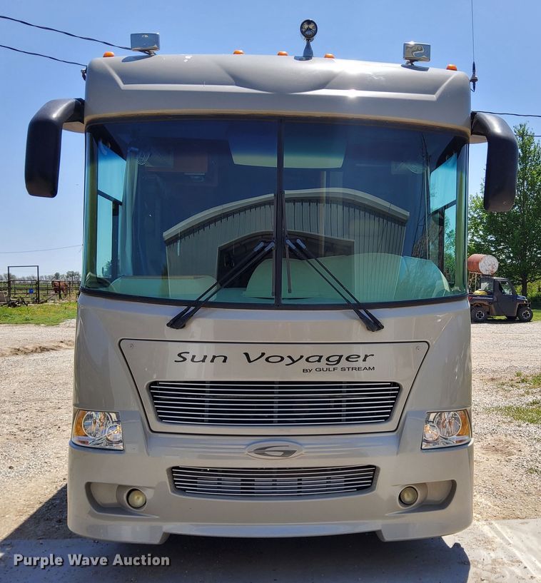 image for item DN6803 2004 Gulf Stream Sun Voyager 8378MXG  RV