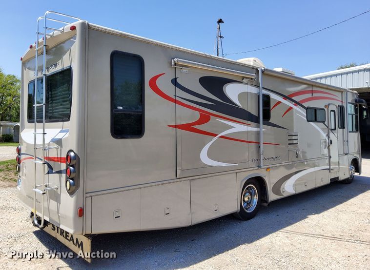 image for item DN6803 2004 Gulf Stream Sun Voyager 8378MXG  RV