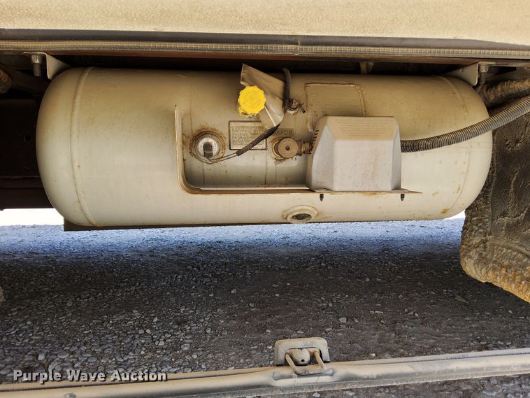 image for item DN6803 2004 Gulf Stream Sun Voyager 8378MXG  RV