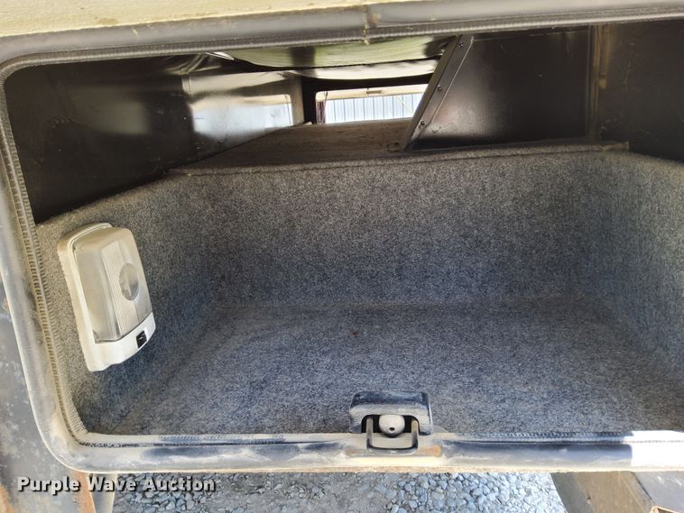 image for item DN6803 2004 Gulf Stream Sun Voyager 8378MXG  RV