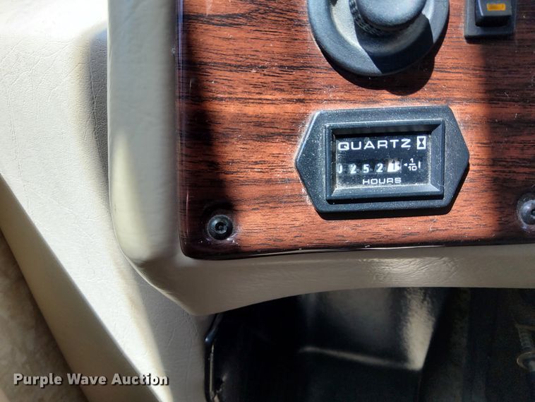 image for item DN6803 2004 Gulf Stream Sun Voyager 8378MXG  RV