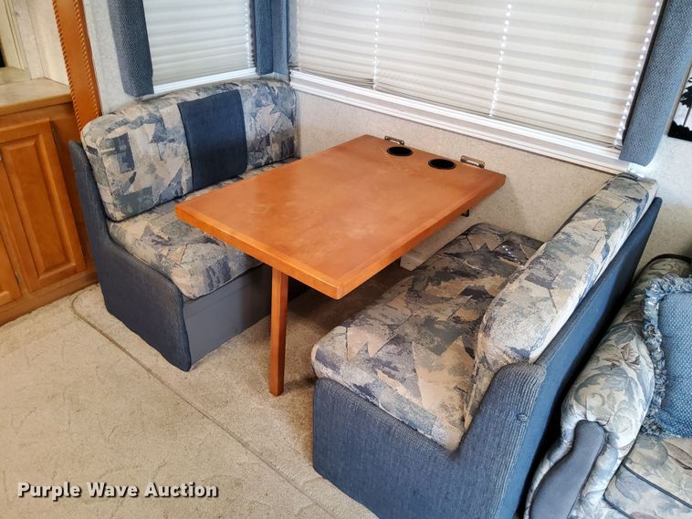 image for item DN6803 2004 Gulf Stream Sun Voyager 8378MXG  RV