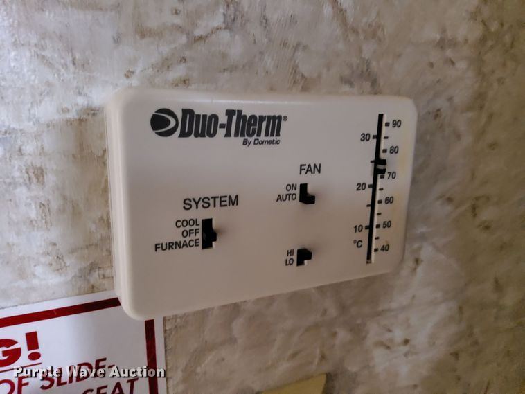 image for item DN6803 2004 Gulf Stream Sun Voyager 8378MXG  RV