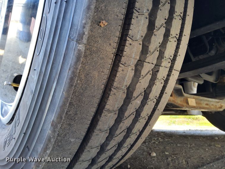 image for item DN6803 2004 Gulf Stream Sun Voyager 8378MXG  RV