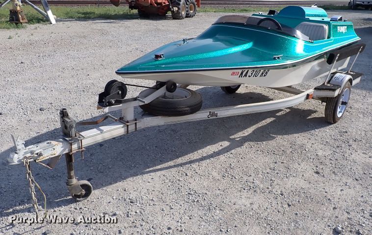 image for item DN6808 1987 Funjet  boat