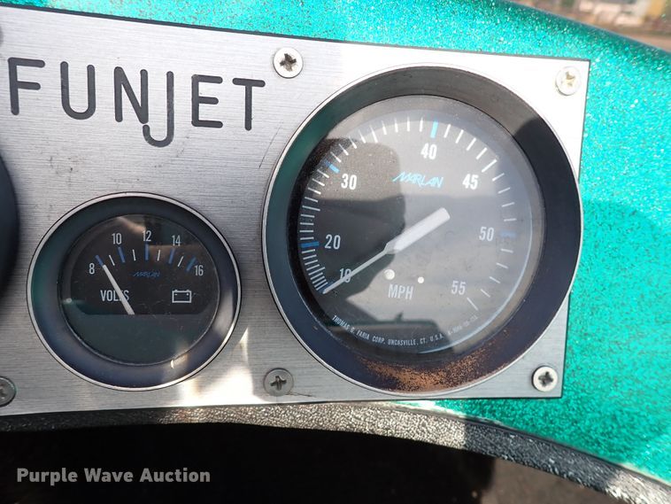 image for item DN6808 1987 Funjet  boat