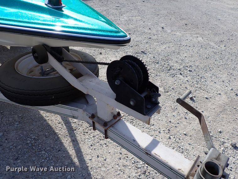 image for item DN6808 1987 Funjet  boat