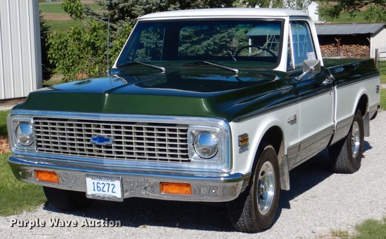 image for item DN7393 1972 Chevrolet Cheyenne 10  pickup truck