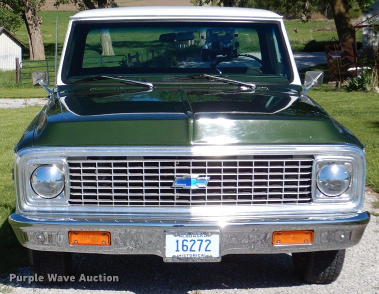 image for item DN7393 1972 Chevrolet Cheyenne 10  pickup truck