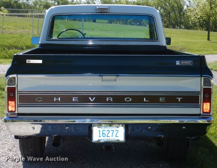 image for item DN7393 1972 Chevrolet Cheyenne 10  pickup truck