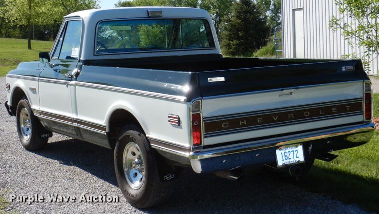image for item DN7393 1972 Chevrolet Cheyenne 10  pickup truck