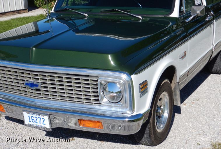 image for item DN7393 1972 Chevrolet Cheyenne 10  pickup truck