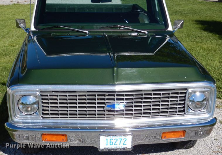 image for item DN7393 1972 Chevrolet Cheyenne 10  pickup truck