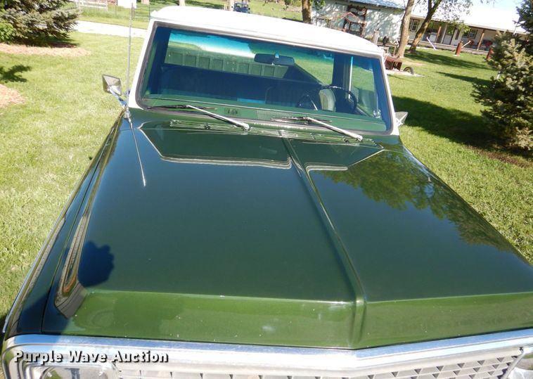 image for item DN7393 1972 Chevrolet Cheyenne 10  pickup truck