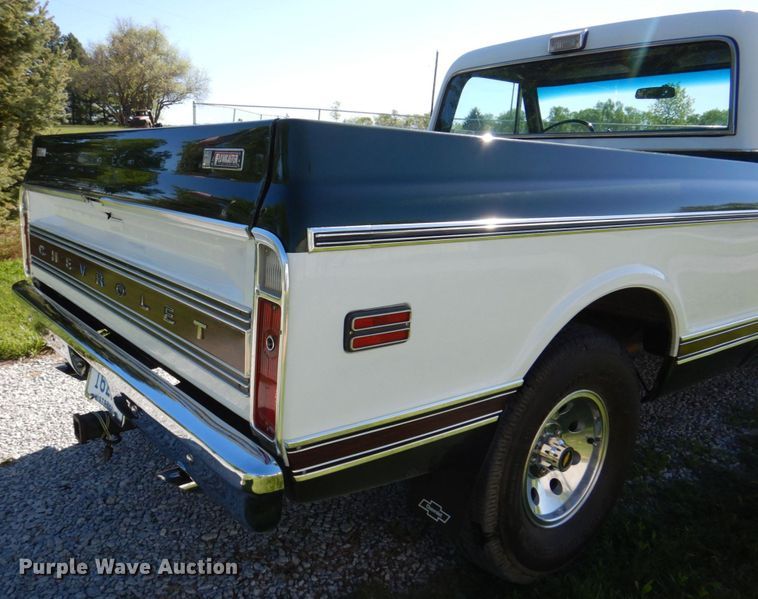 image for item DN7393 1972 Chevrolet Cheyenne 10  pickup truck