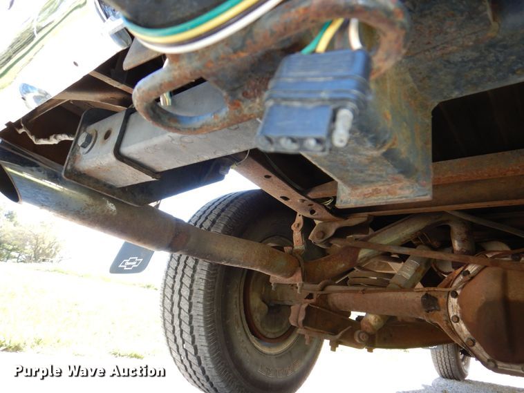 image for item DN7393 1972 Chevrolet Cheyenne 10  pickup truck